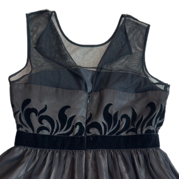 S.L. FASHIONS ~ Black Mess Overlay Velvet Scroll Pattern Volume Netted Lining - Picture 8 of 12